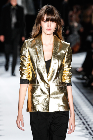 Illustration for article titled Versus Versace: For the Flashy Rock Goddess in You